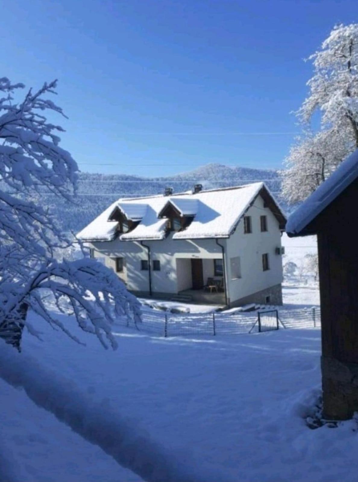 Holiday House Marija Villa Otocac Exterior photo