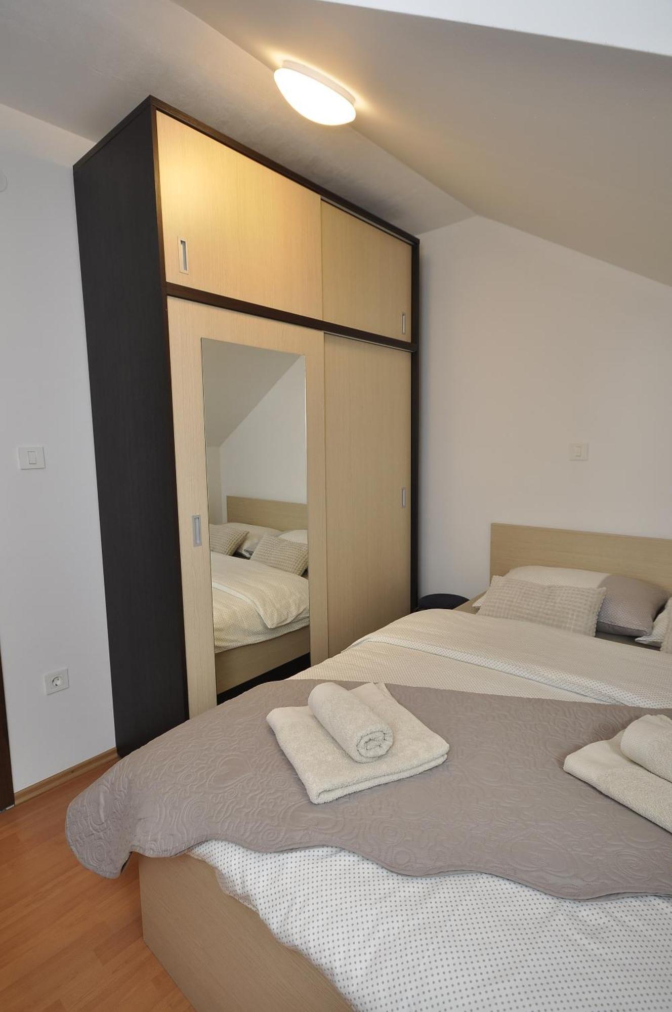 Holiday House Marija Villa Otocac Exterior photo